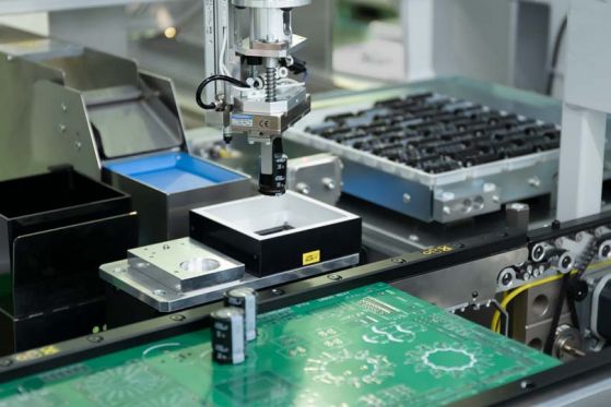 Začínáme automatizací procesů pomocí robotů SCARA – Panelová montážní robotická buňka – SW-BA